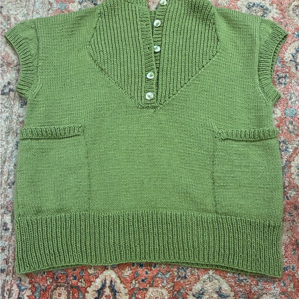 Olive Green V-Neck Short Sleeve Knit Sweater Vest